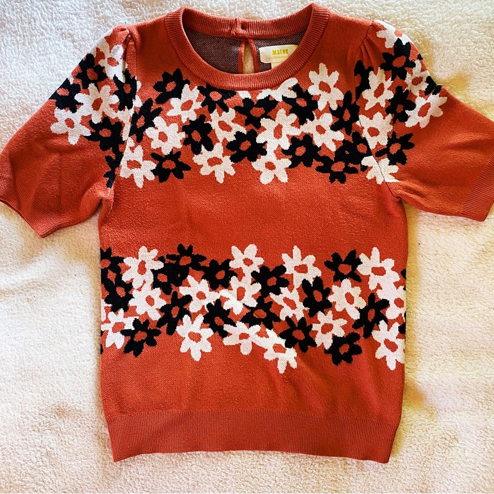 Anthropologie Maeve short sleeve sweater gets many compliments!